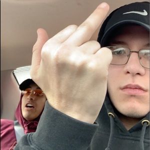 Meet your Posher, Isaias